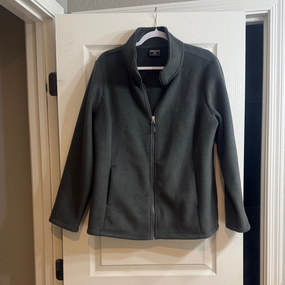 32 Degrees Charcoal Utility Jacket. Smoke free, pet free home.